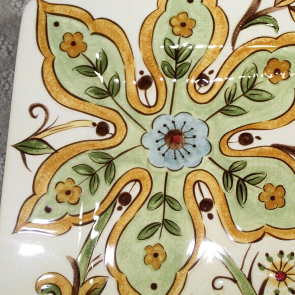 Set of 4 Pier One Imports Carynthum Pattern Dinner Plates - Picture 4 of 6